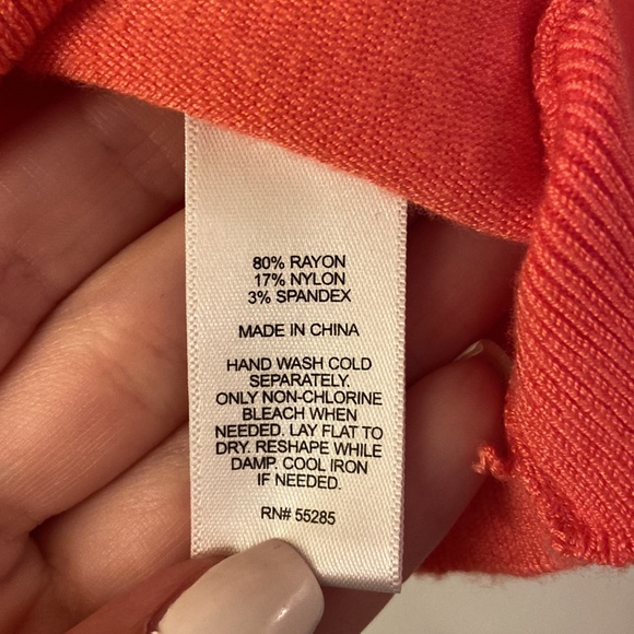 Express sweater - Picture 9 of 9